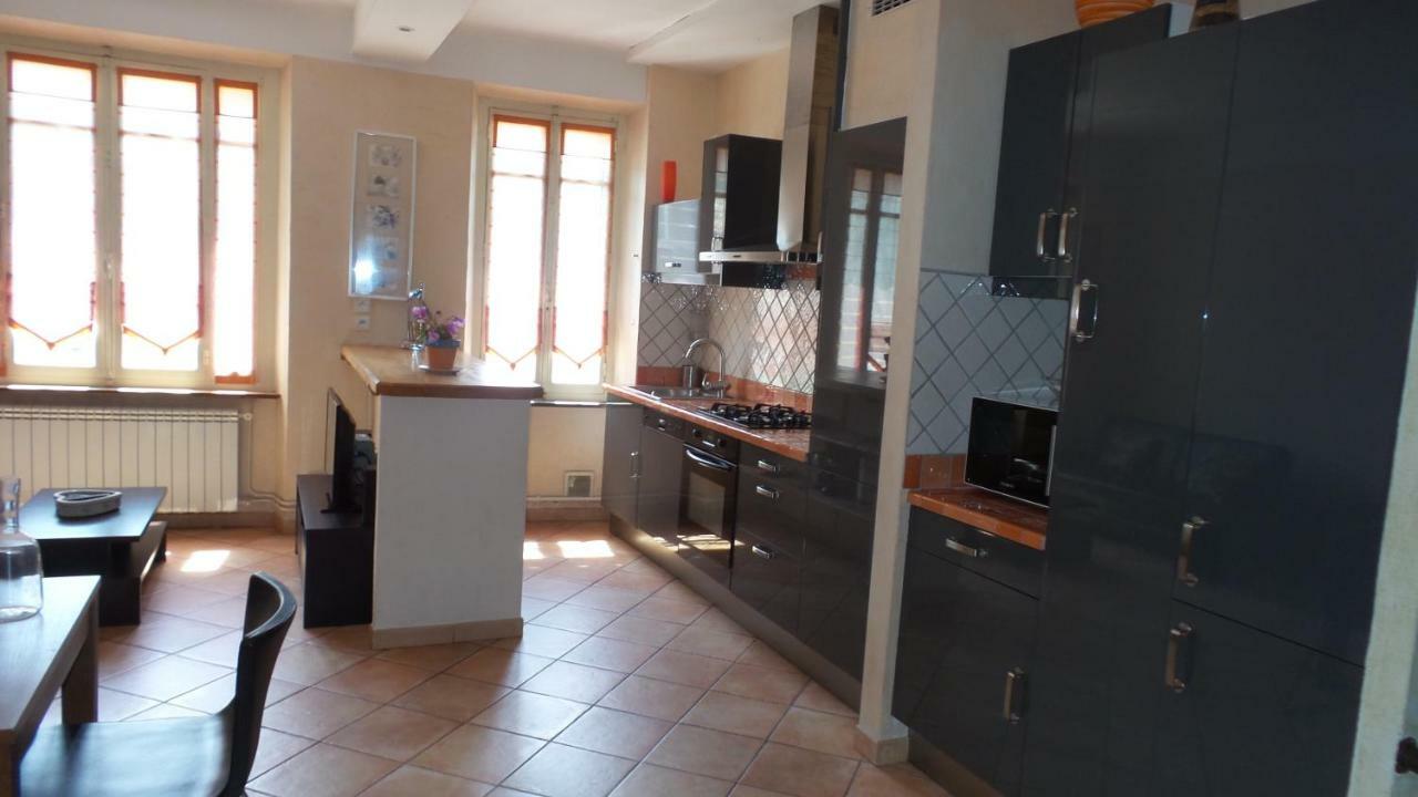 Spacieux Logement Face A La Cite Medievale Каркассон Экстерьер фото
